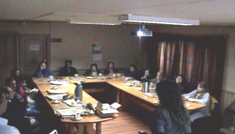 UDEL DEL MUNICIPIO DE LONQUIMAY INVITA A EXPONER ANTE ARTESANOS