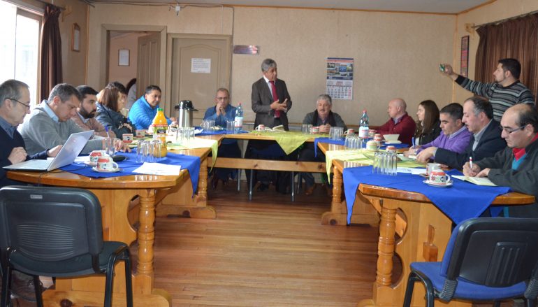 LONQUIMAY LIDERA CREAR ASOCIACION CORDILLERANA DE MUNICIPALIDADES