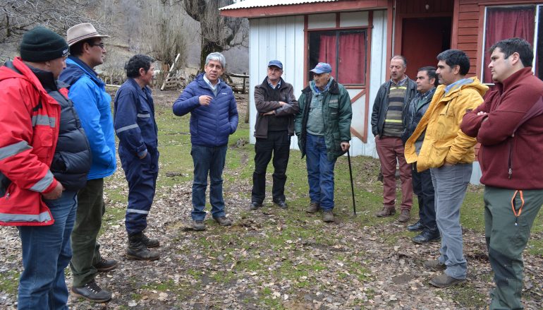 DIRECTOR PROVINCIAL DE VIALIDAD VISITA CAMINOS DE LONQUIMAY