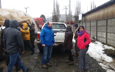 INDAP Y MUNICIPIO DE LONQUIMAY ENTREGA ALIMENTO ANIMAL EN DIFERENTES SECTORES