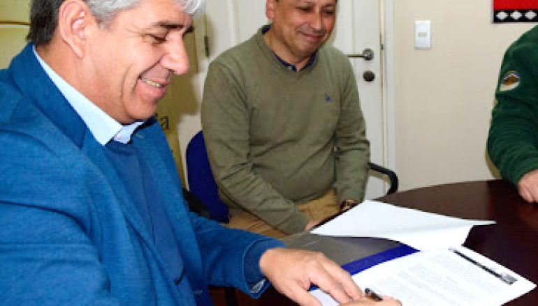 ALCALDE JUNTO A CONCEJO MUNICIPAL APRUEBAN RECURSOS PARA BECAS DE ESTUDIANTES DE EDUCACIÓN SUPERIOR