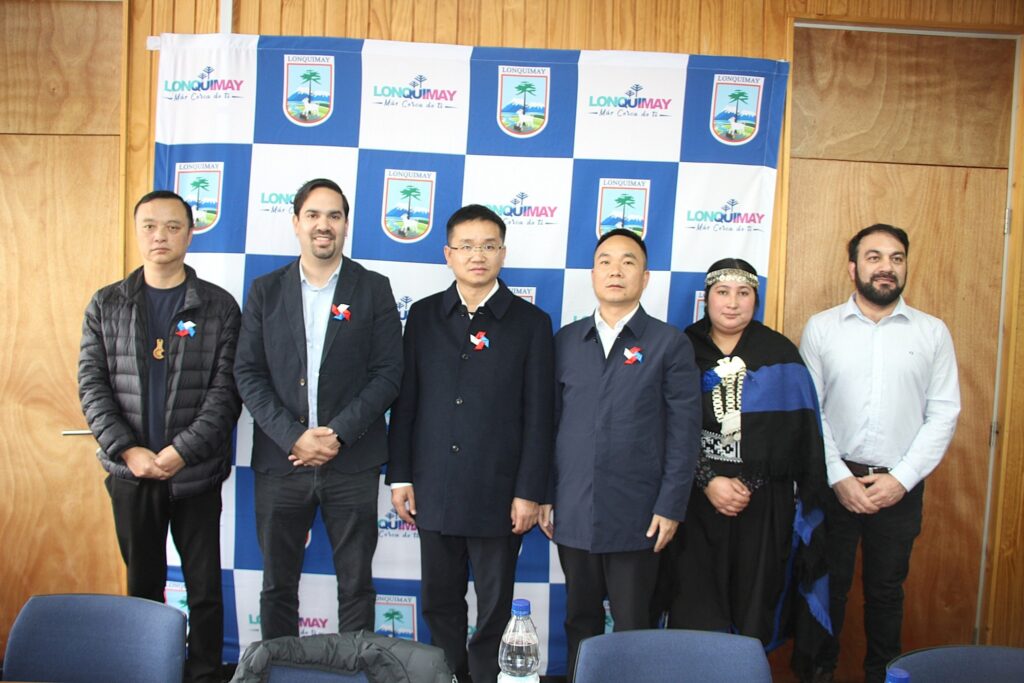 Alcalde Eduardo Yáñez recibe a delegación del Geoparque Nacional Suiyang Shuanghedong de China