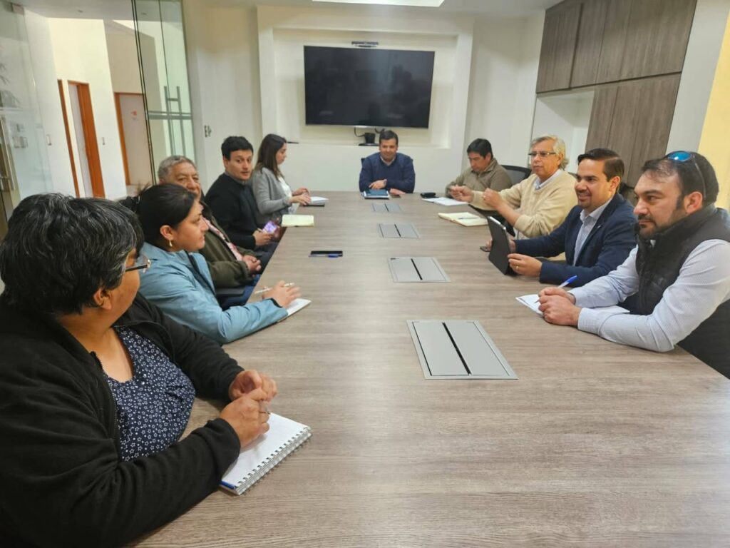 Alcalde Eduardo Yáñez gestiona reunión con Aguas Araucanía por funcionamiento del sistema APR Icalma