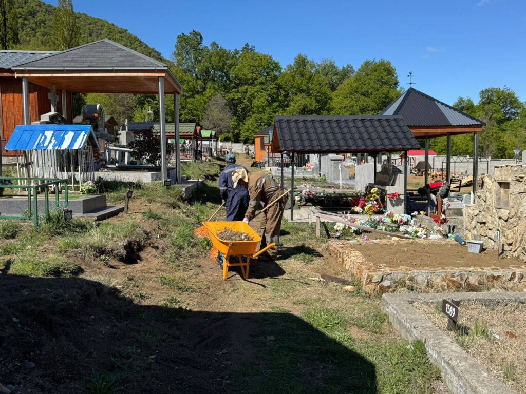 Municipalidad de Lonquimay informa trabajos y horarios especiales en el Cementerio Municipal