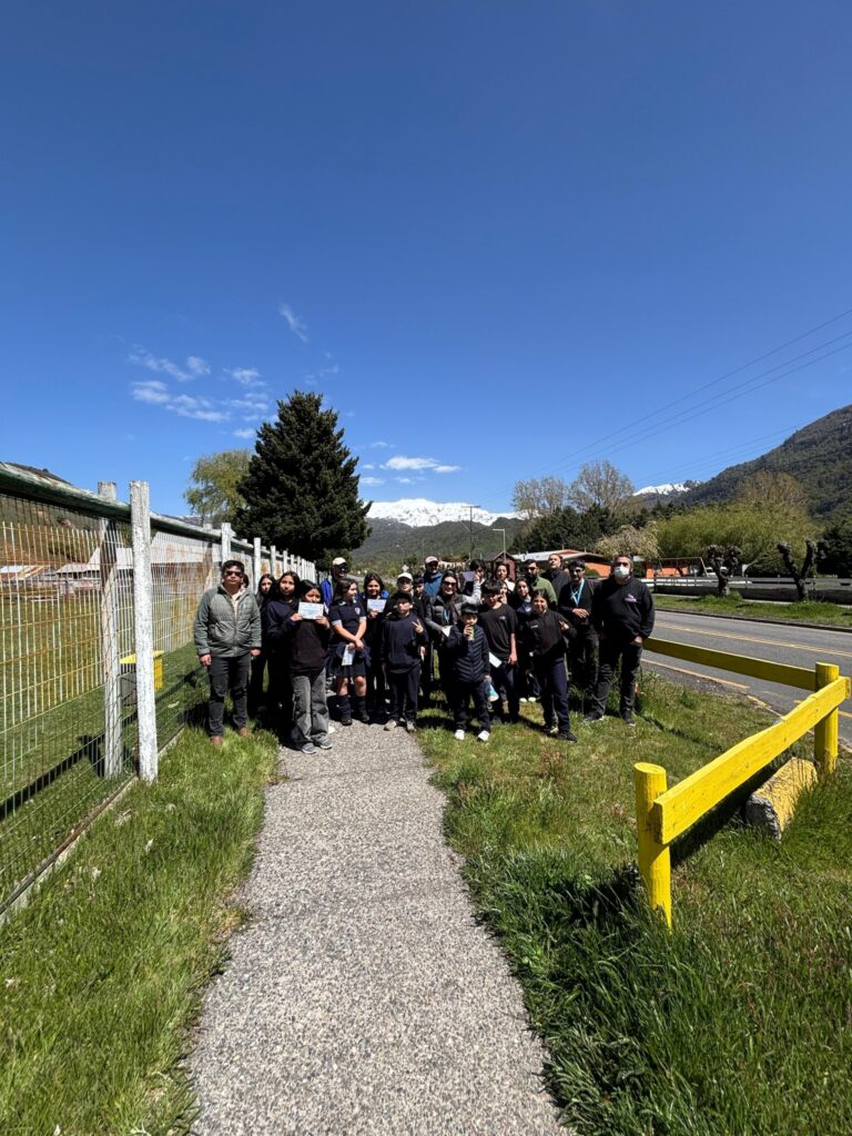 Niños, niñas y adolescentes protagonizaron la Segunda Jornada de Limpieza y Reciclaje en la Ciclovía de Lonquimay