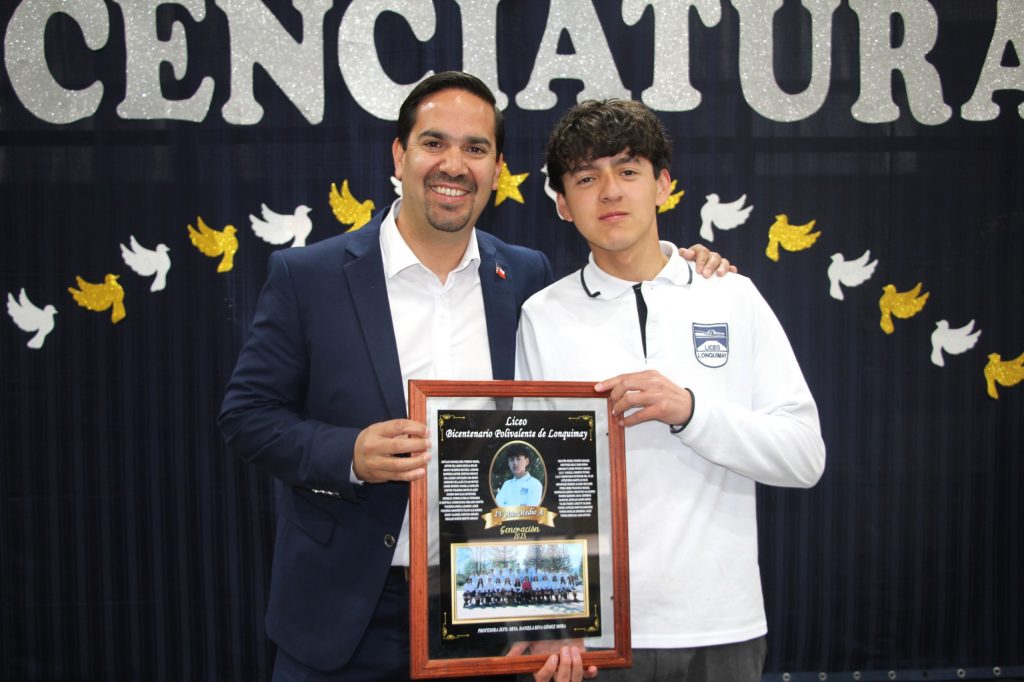 Ceremonia Simbólica de Egreso del Cuarto Medio A del Liceo Bicentenario Polivalente de Lonquimay