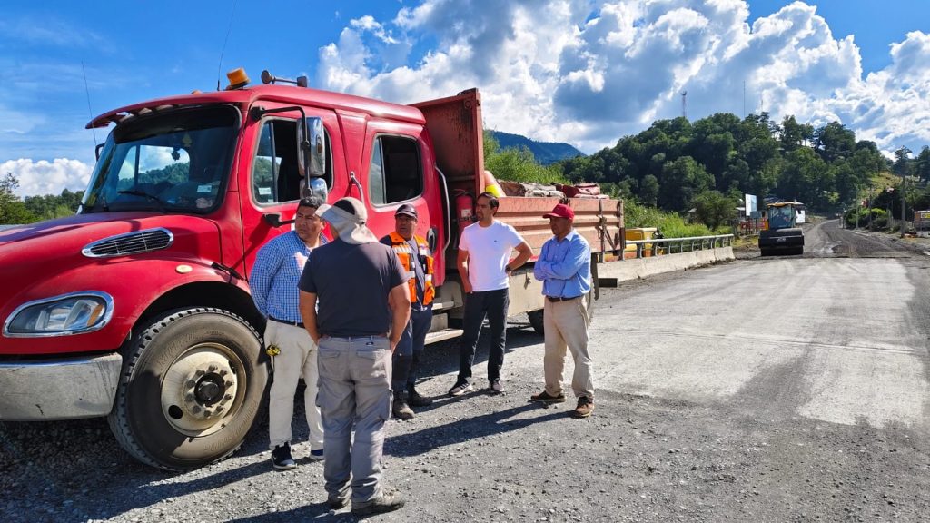 Avanza el asfalto en sector, Icalma Municipalidad destaca inicio de obras que mejoran la conectividad y el desarrollo turístico