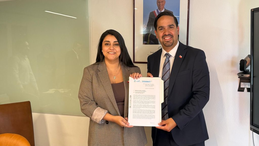 Alcalde Eduardo Yáñez y Subsecretaria de Vivienda establecen hoja de ruta para proyectos habitacionales en Lonquimay